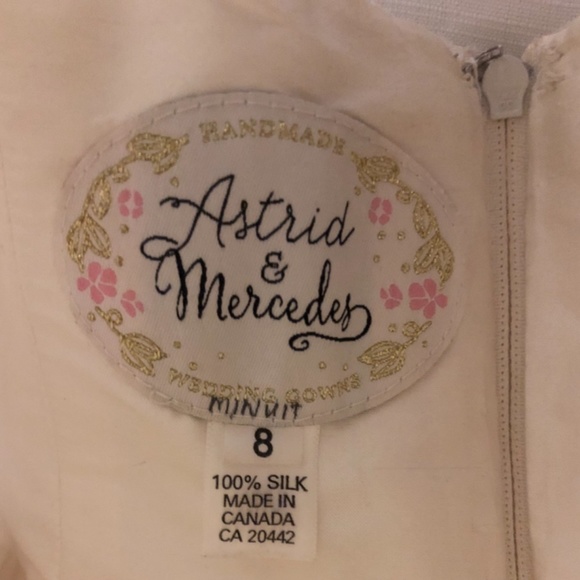 Wedding Dress - Picture 4 of 7